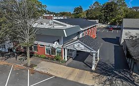 Downtown Dover Inn